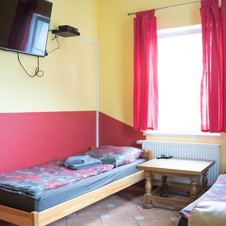 Pension Sxf Schönefeld Екстериор снимка