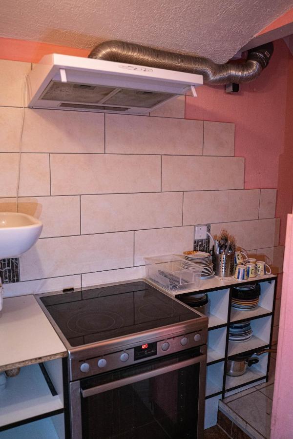 Pension Sxf Schönefeld Екстериор снимка