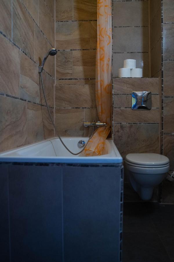 Pension Sxf Schönefeld Екстериор снимка