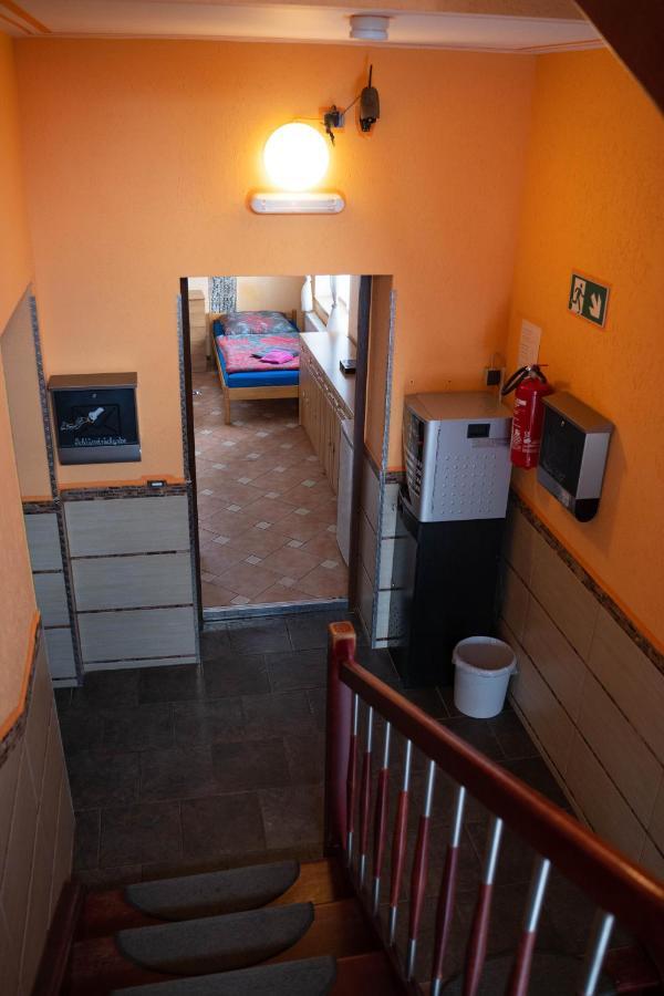 Pension Sxf Schönefeld Екстериор снимка