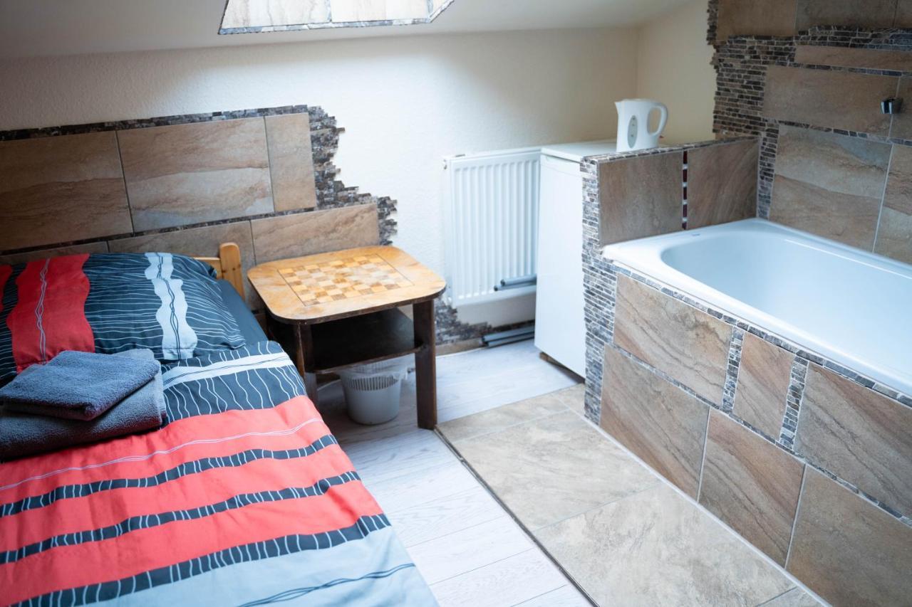 Pension Sxf Schönefeld Екстериор снимка