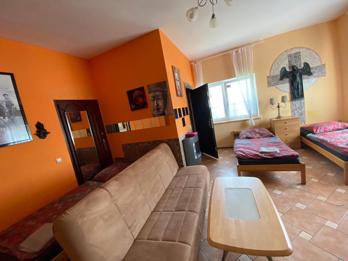 Pension Sxf Schönefeld Екстериор снимка