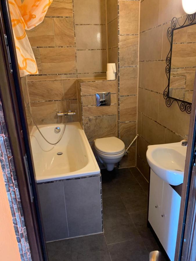 Pension Sxf Schönefeld Екстериор снимка