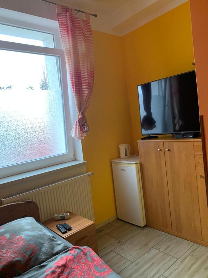 Pension Sxf Schönefeld Екстериор снимка