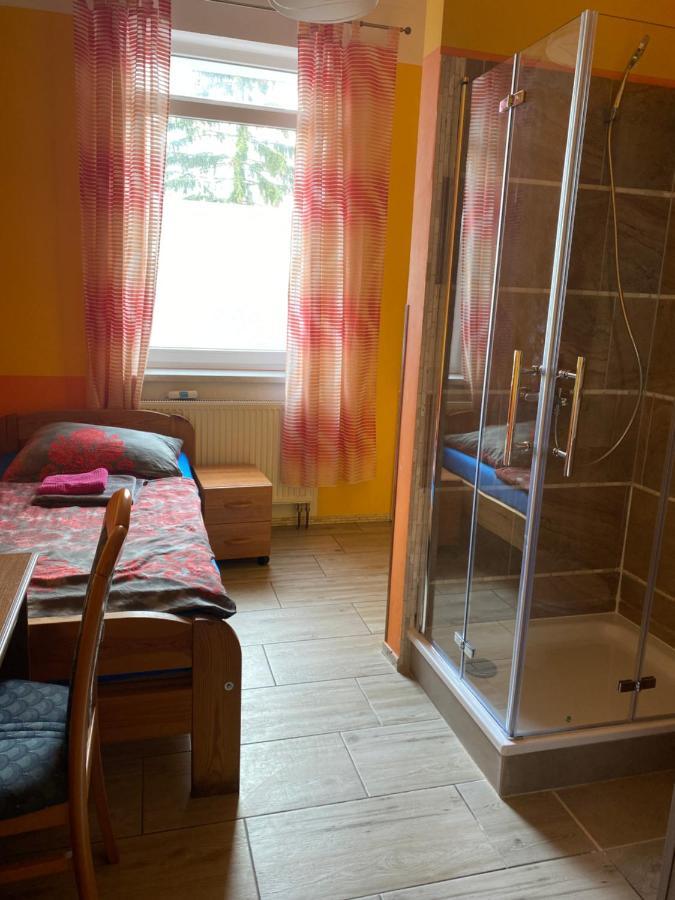 Pension Sxf Schönefeld Екстериор снимка