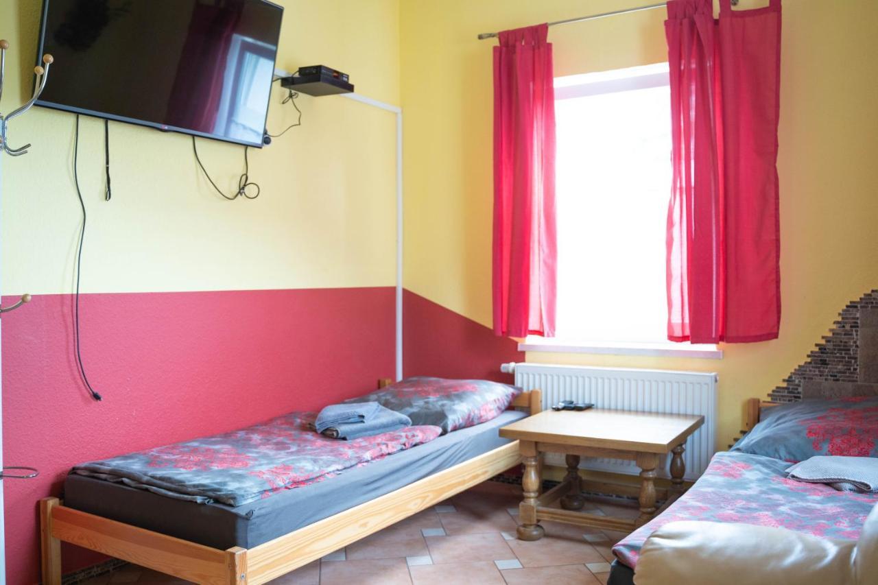 Pension Sxf Schönefeld Екстериор снимка